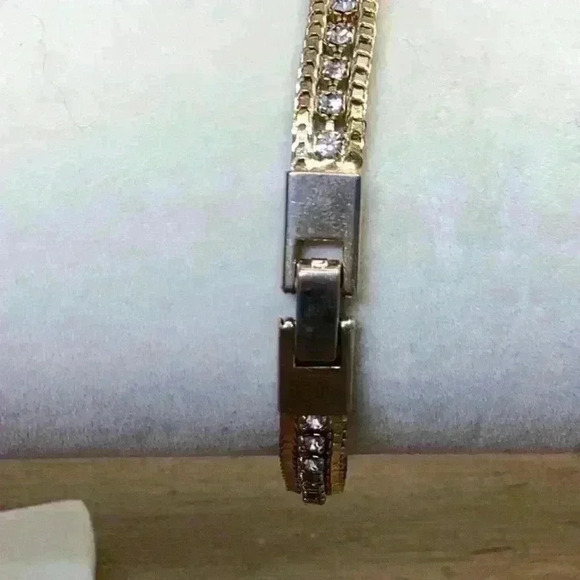 Gold and Rhinestone Vintage Clasp Bracelet - Picture 3 of 5